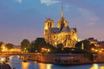 Notre Dame in Paris bei Nacht