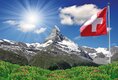 Schweizer Flagge vor dem Matterhorn