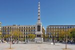 Obelisk in Malaga auf der Plaza de la Merced