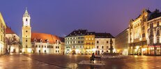 Marktplatz Bratislava bei Nacht