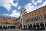Rathaus am Piazza Grande in Modena